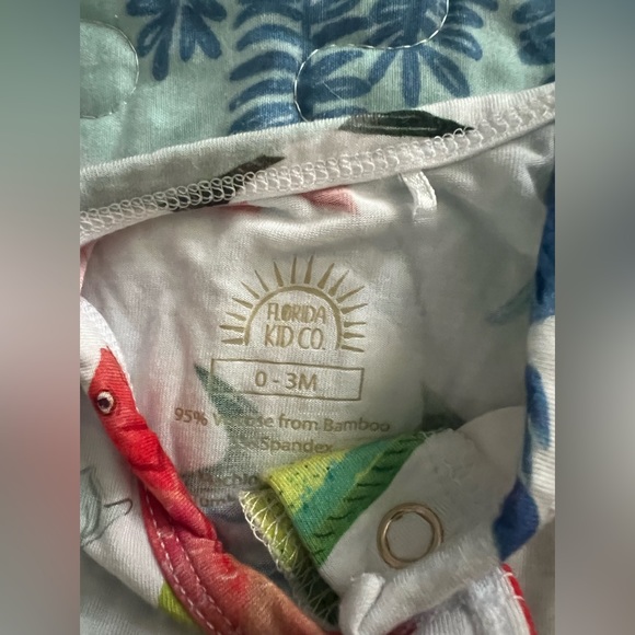 Newborn swaddle sleeper - Picture 2 of 2